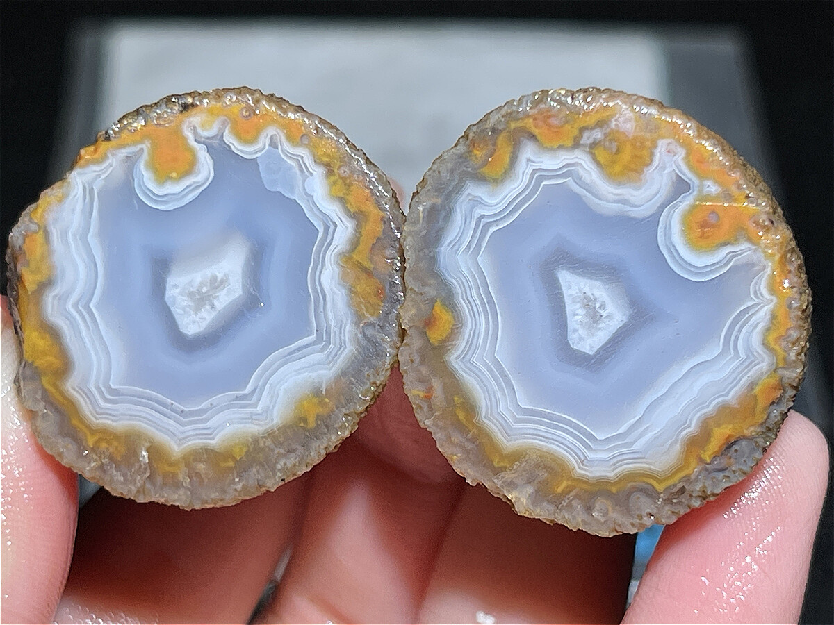 1Pair China Agate Hebei xuanhua natural Crystal Geodes collectible 59g D180