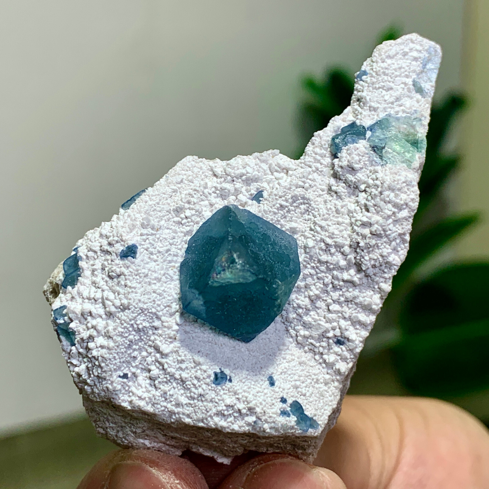 39G Rare transparent blue cubic fluorite crystal sample/China