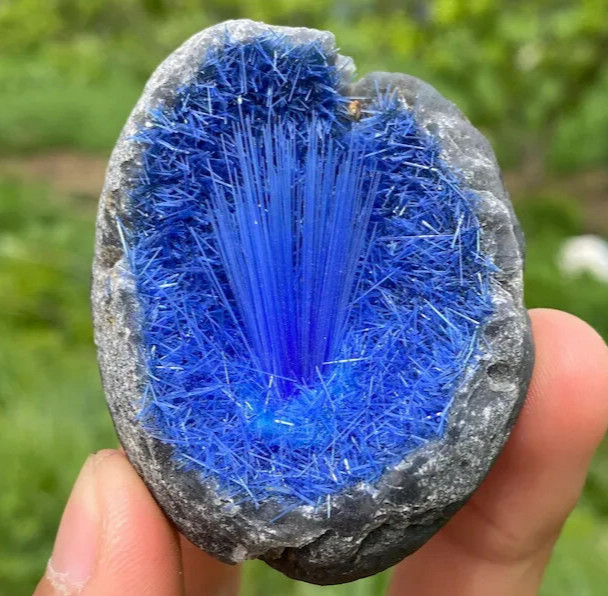 Natural Raw Blue Copper Ore Magnetite Goethite Mineral Cluster Geode Specimens
