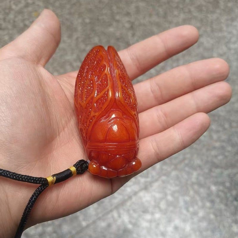 Resin Beeswax Cicada Carved Retro Style Ornament Collectible 82x40x35mm