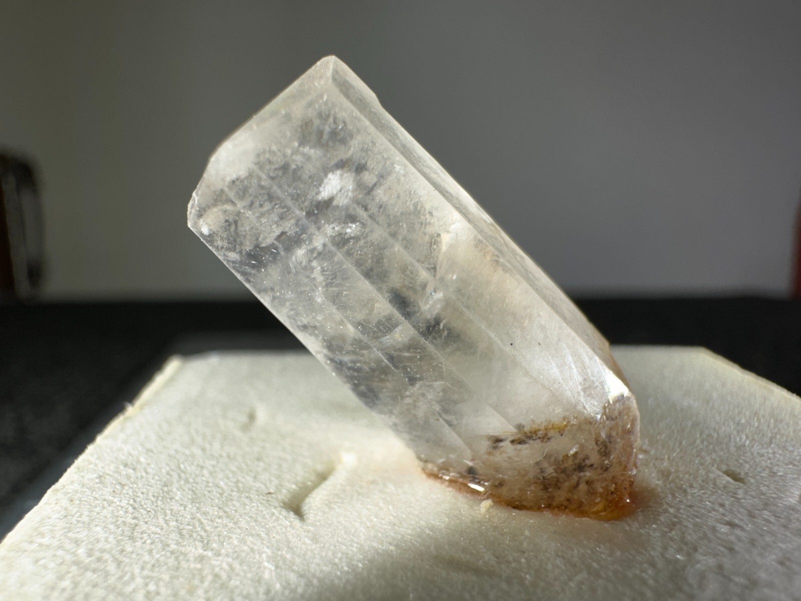 ➤ 1-1/8″ CALCITE CRYSTAL – Pleasant Ridge Quarry Rensselaer Indiana VIDEO➤018