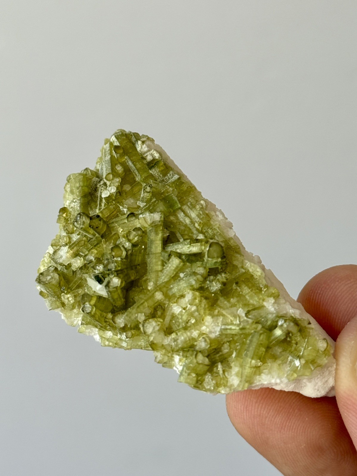 Video-Green Tourmaline w/ Quartz Crystal Skardu, Pakistan 5cm – 22.9g – ID103