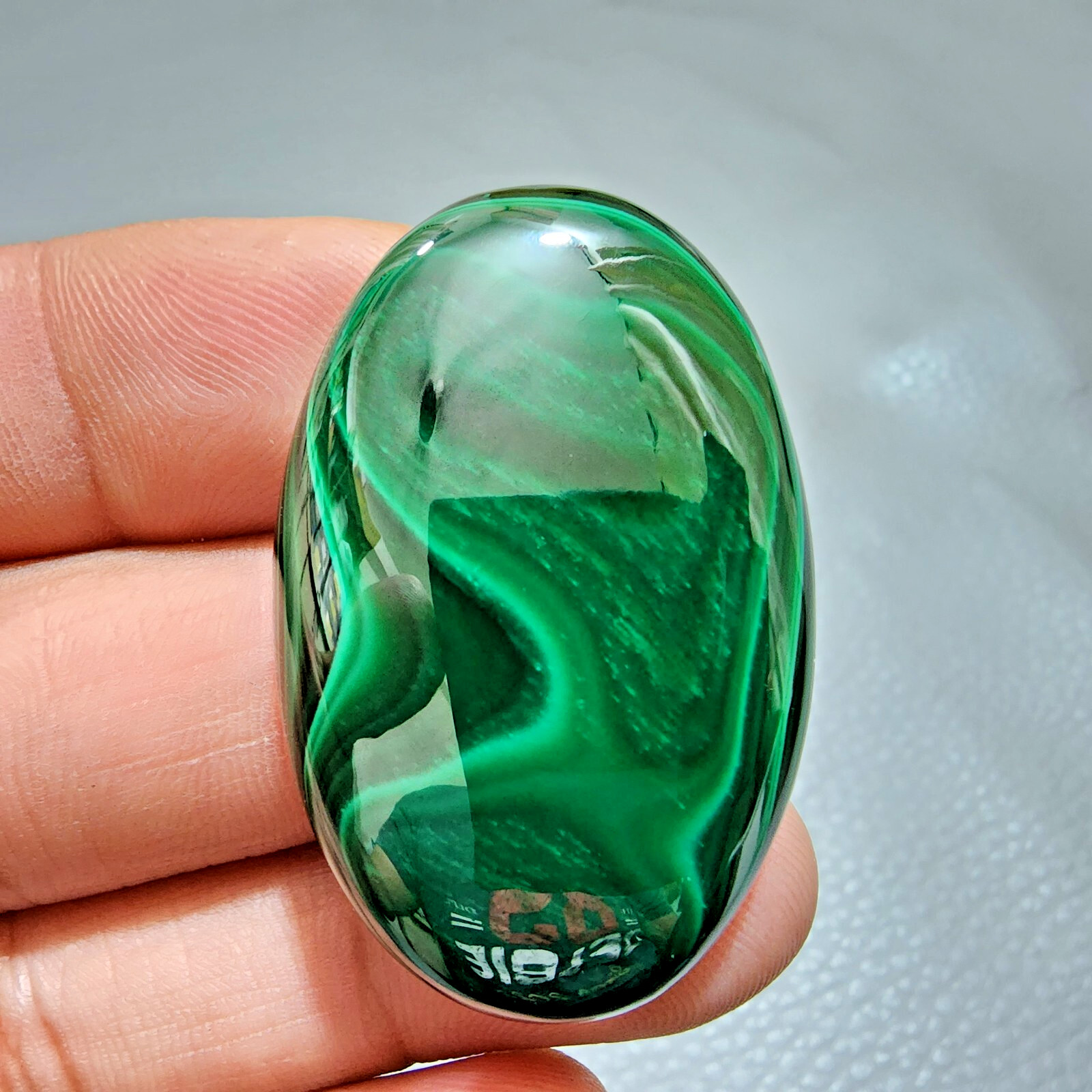Amazing Designer Green Malachite Oval Shape 129.30 Crt Cabochon Gemstone Jewelry
