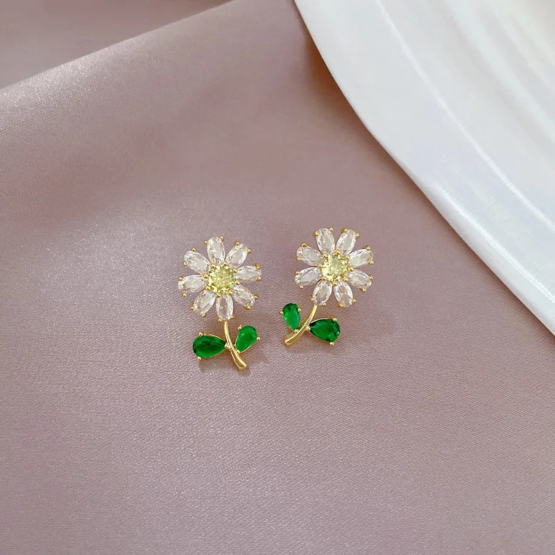 Women’s Fashion Jewelry Gold Cubic Zircon Sunflower Earrings Necklace Set Reiki