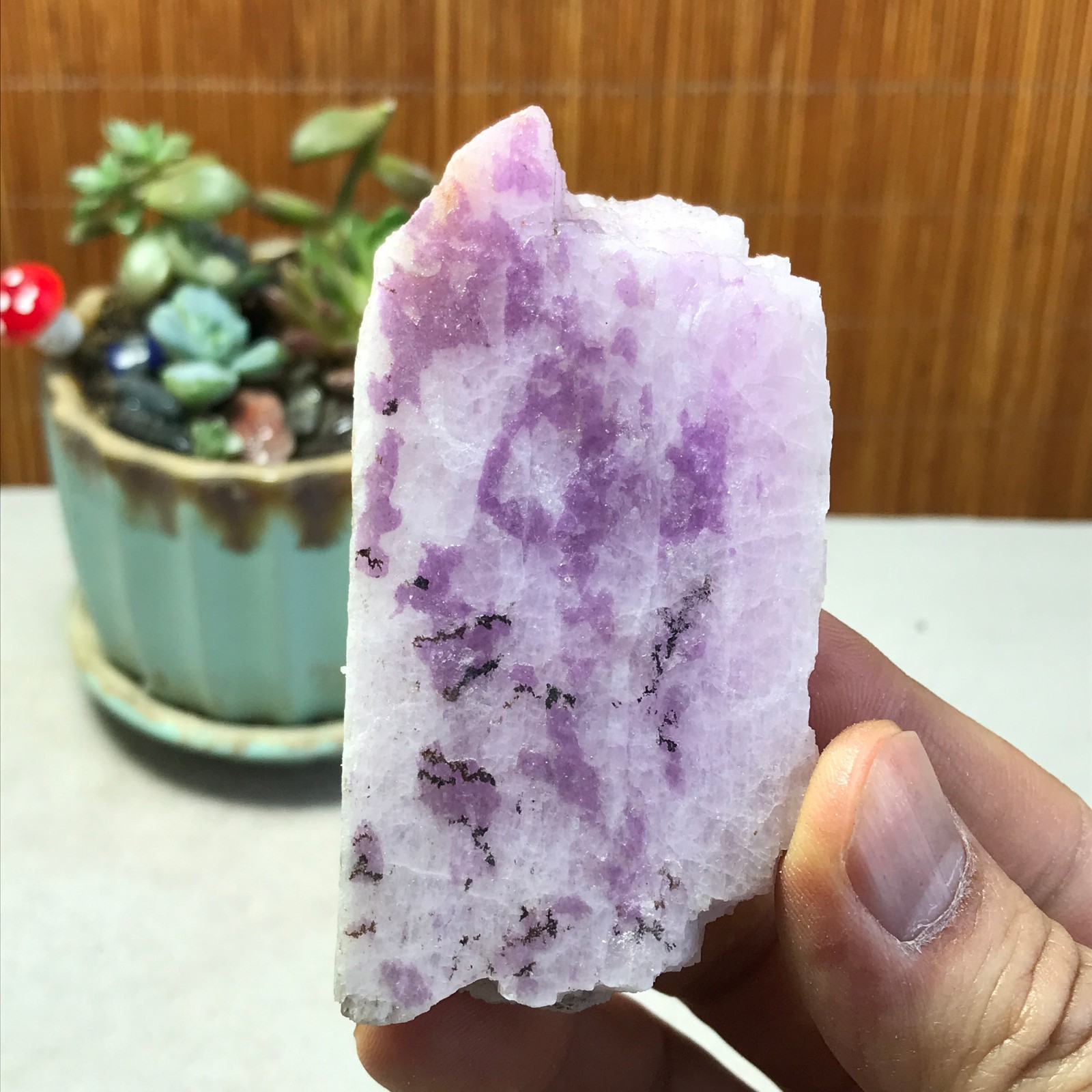 79-40-15mm NATURAL ROUGH KUNZITE PINK SPODUMENE CRYSTALS 109g A5343