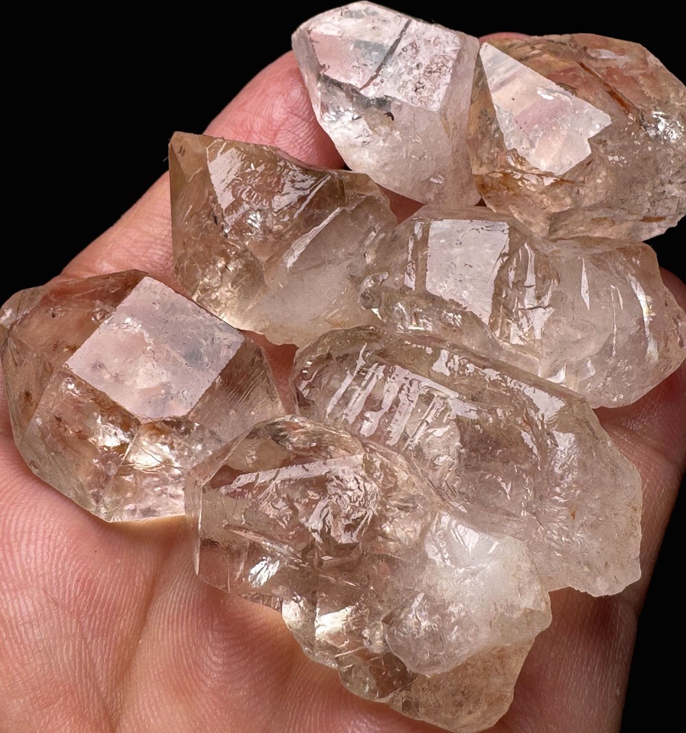 110g 7PC Diamond Grade! Super FENSTER Quartz Skeletal Quartz Crystal Point s845