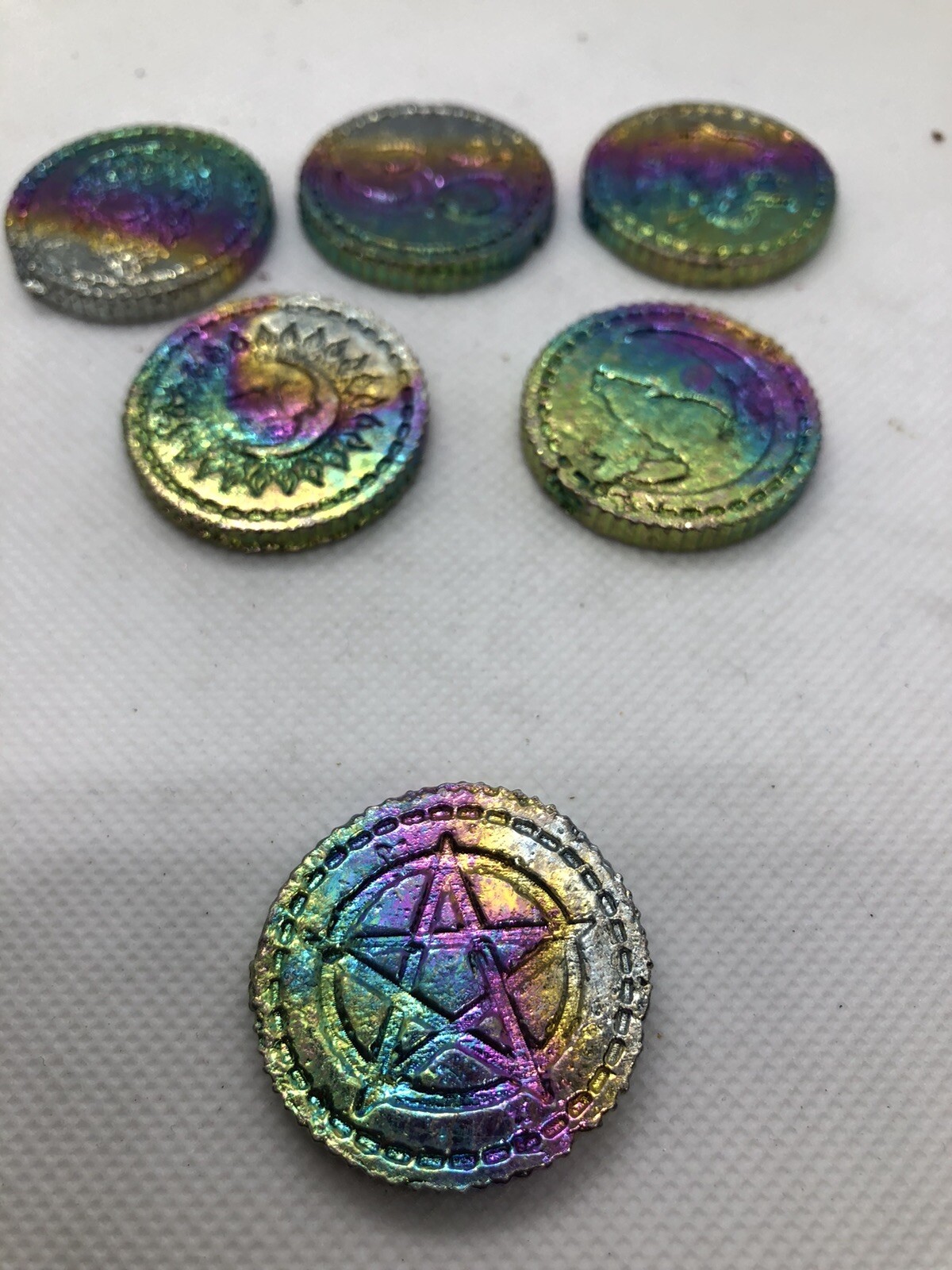 Bismuth crystal Rainbow Coin (1)
