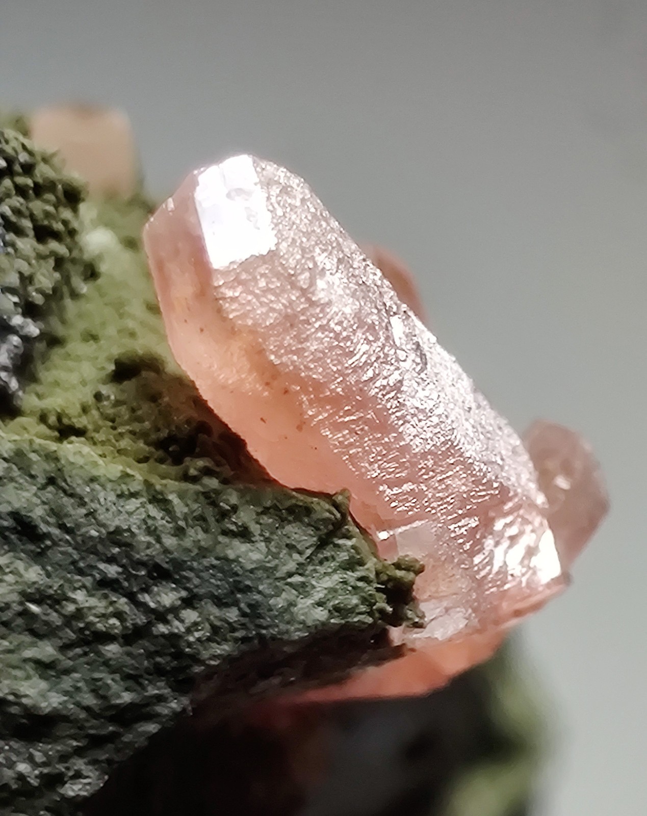 Rhodochrosite crystals on matrix. Uchucchacua Mine, Lima, peru. 14 grams.
