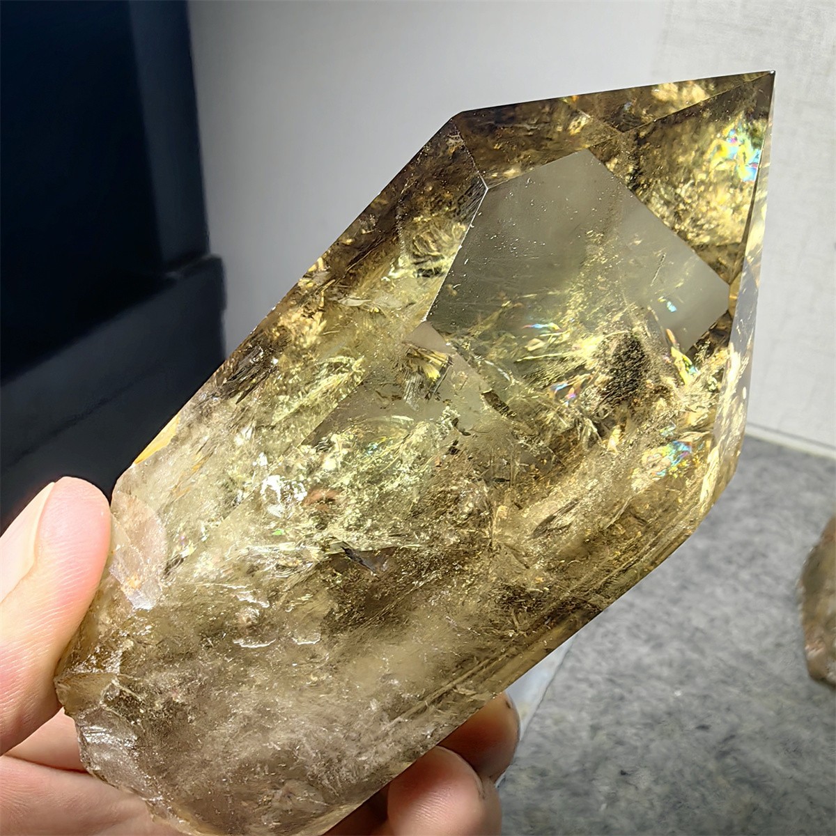 390g Natural rainbow Citrine crystal Obelisk wand point healing specimen L37
