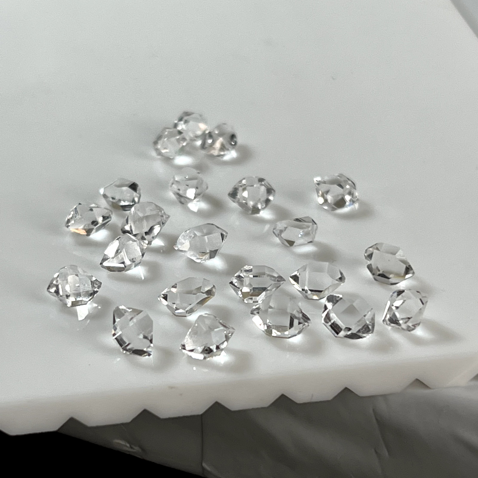 12 pcs Herkimer diamond crystals 7 mm to 9 mm