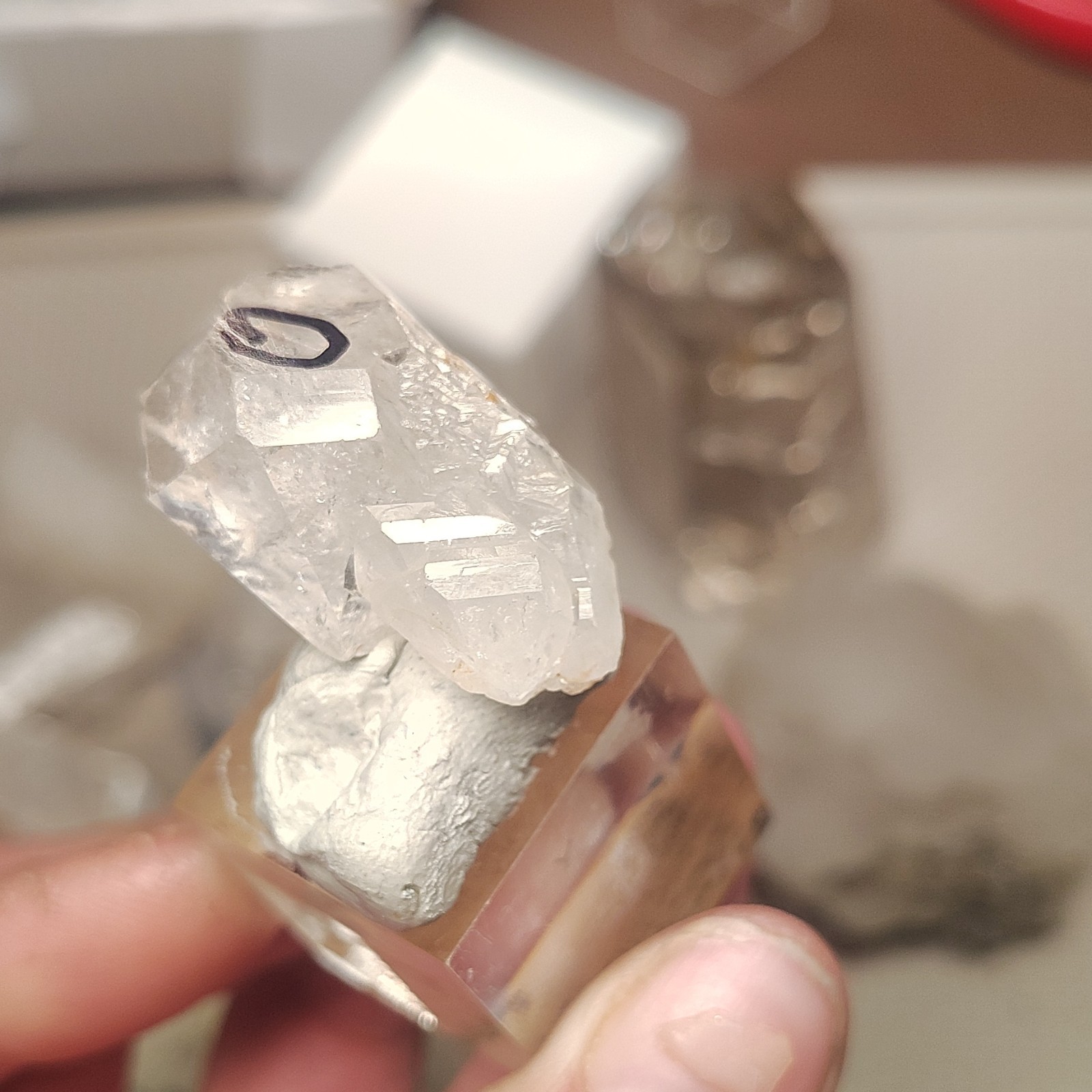 34mm Enhydro Quartz Crystal Specimen – Sharp Moving Water Bubble & Inclusion