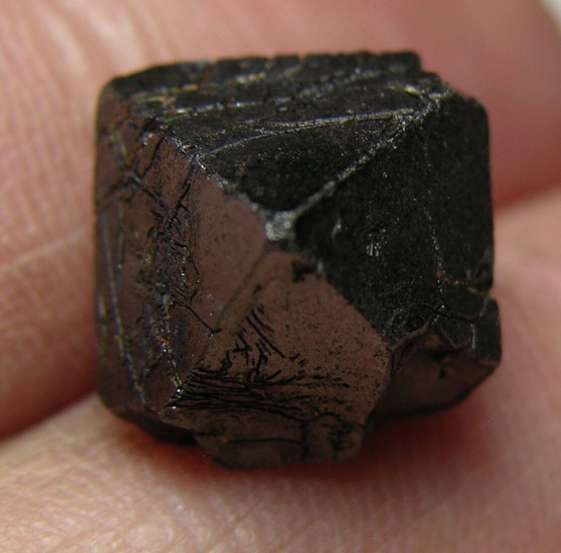 #37 Pakistan 18.95ct Natural Octahedron Magnetite Crystal Specimen 3.75g 16mm