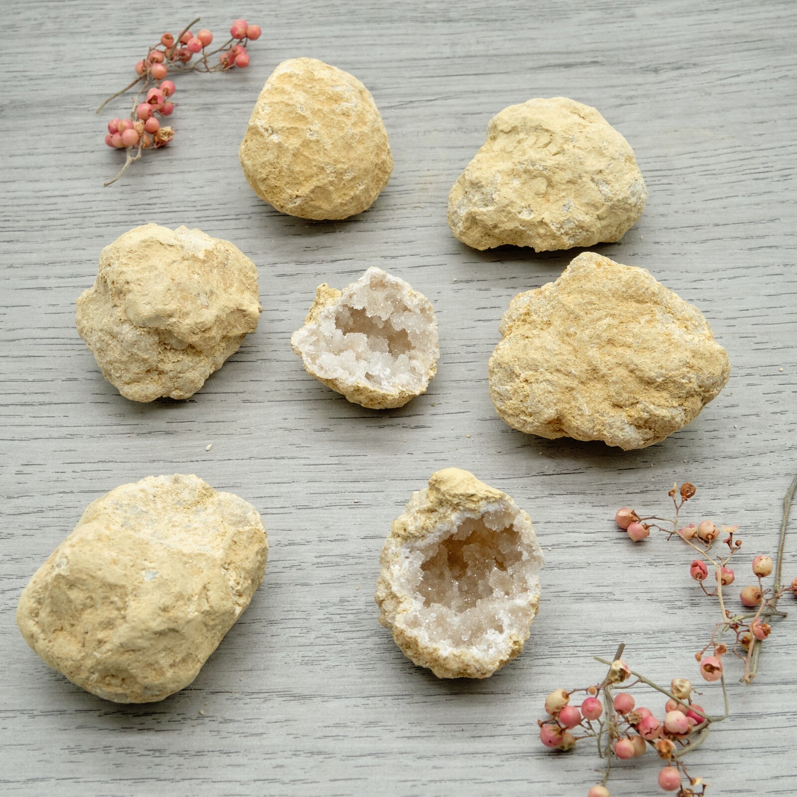 Unbroken Whole Quartz Geode Unopened Break Your Own Natural Crystal 4-6cm x 1 pc