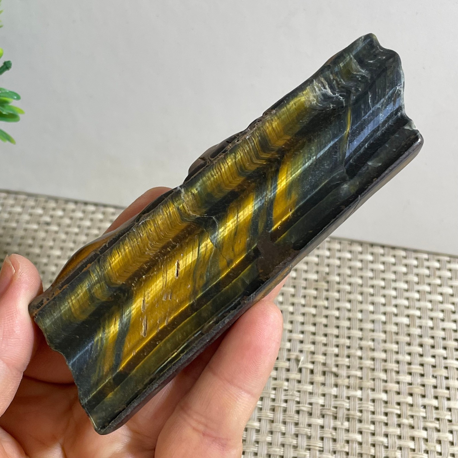 88g tiger’s-eye Rough Raw Stone Rock Specimen Reiki healing