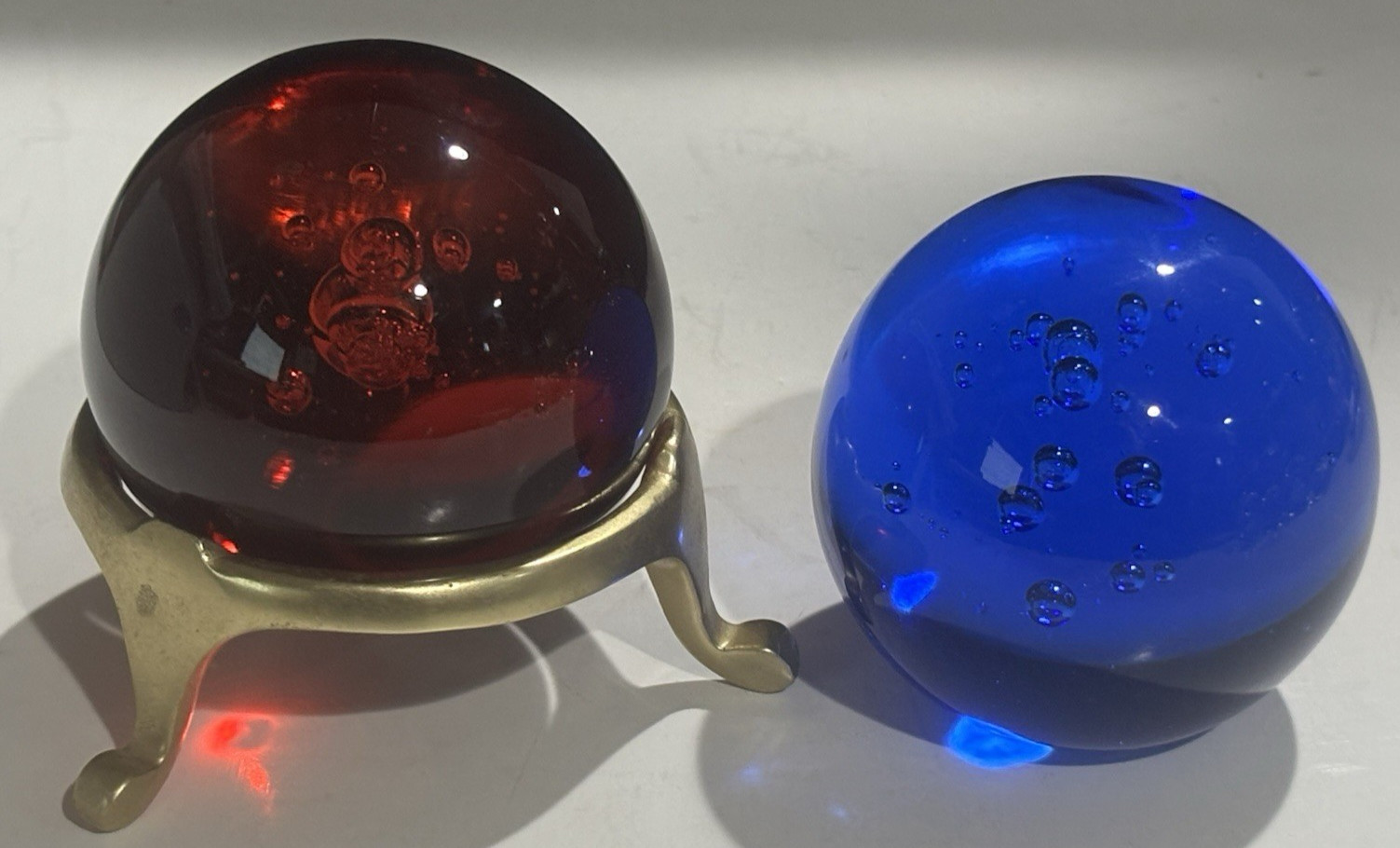 Crystal Ball Spheres controlled bubble red and blue with stand