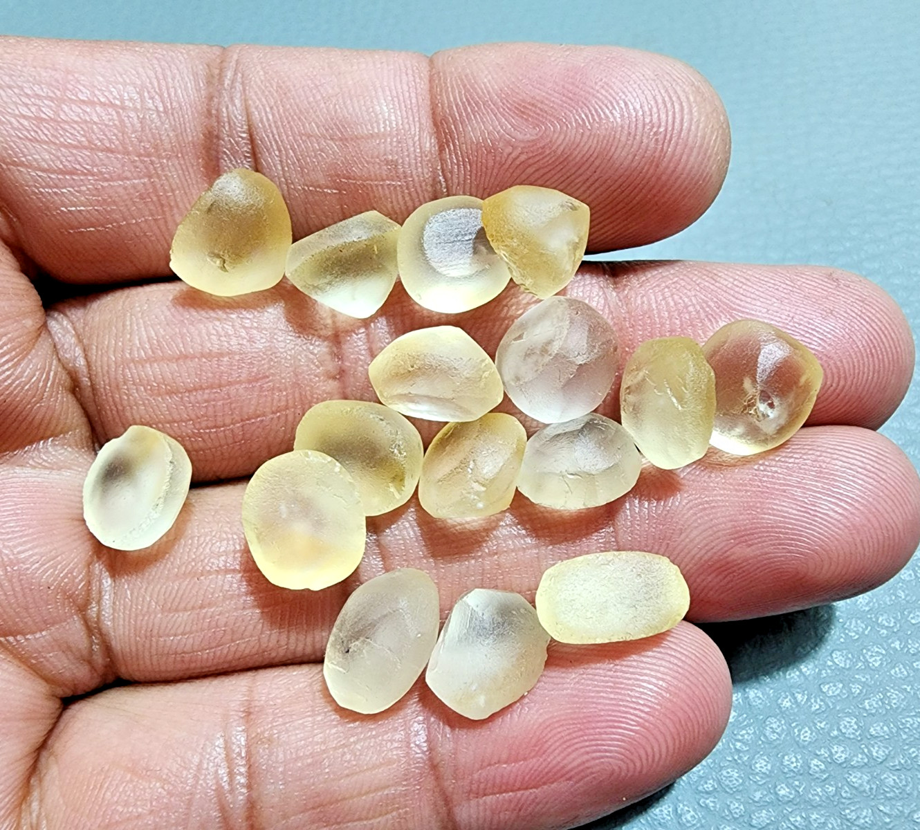 16Pcs Rare Golden Citrine Topaz Without Cutting 10-12MM Faceted Cabochon Gemston