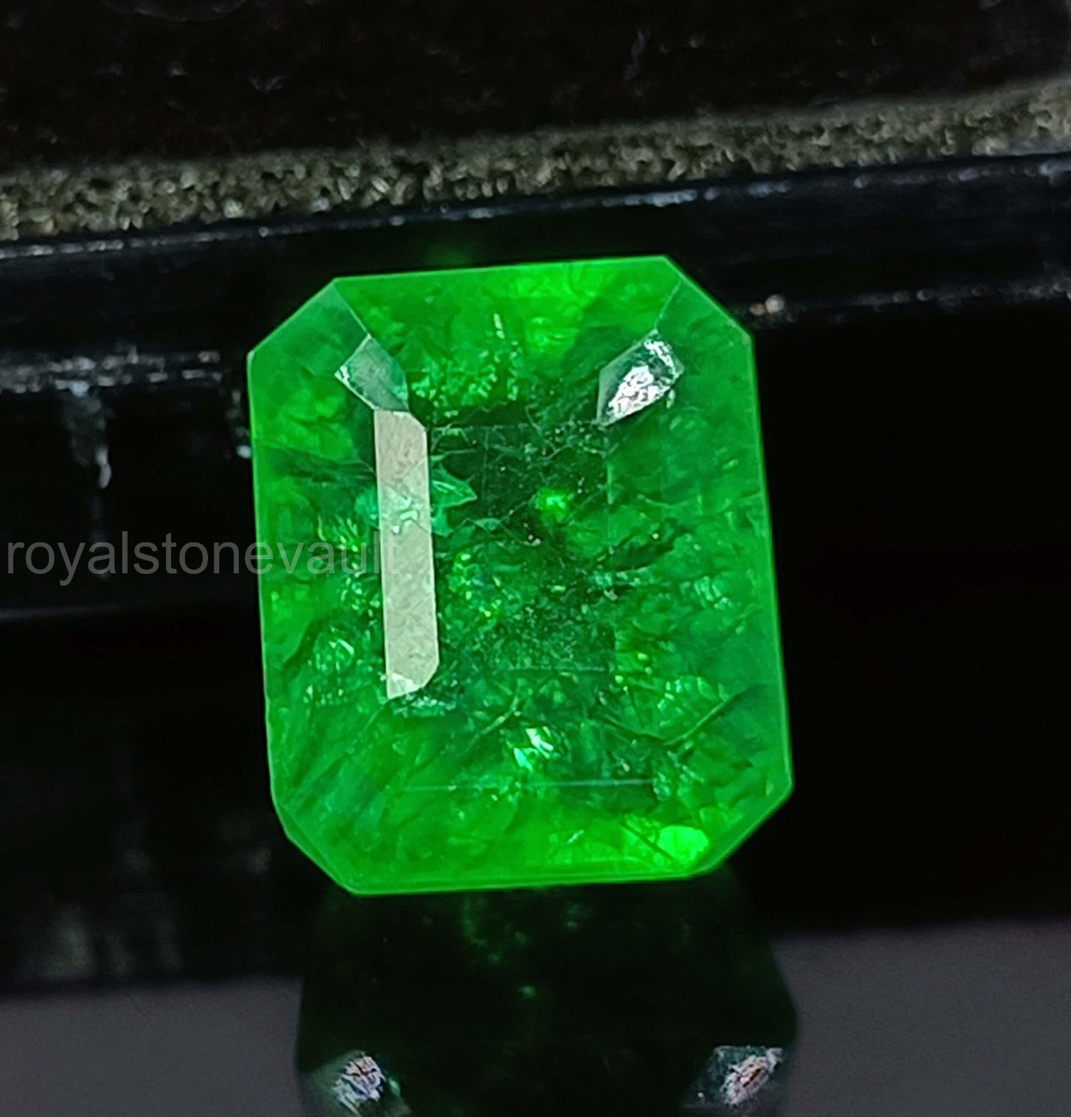 Beautiful 13.10 Ct Emerald Cut Natural Green Emerald Loose Gem Certified ” 5DOY