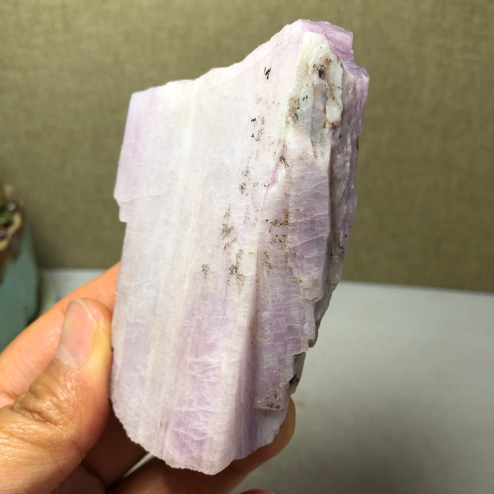 78mm Natural Kunzite Crystal semi-precious rough original Specimen 191g A4197