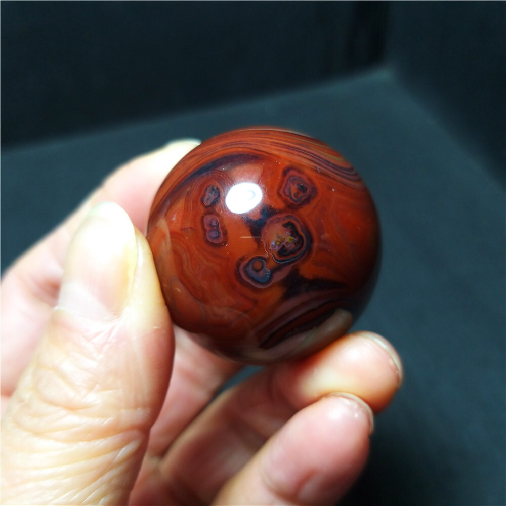 TOP 58.2G 34mm Natural Polished Banded Agate Stone Sphere Ball Healing A3512