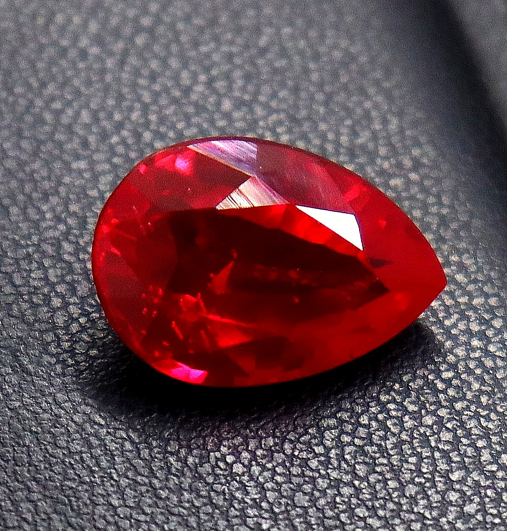 8-10 Ct Pear Cut Certified Loose Gemstone BURMA Pigeon Blood Red Ruby