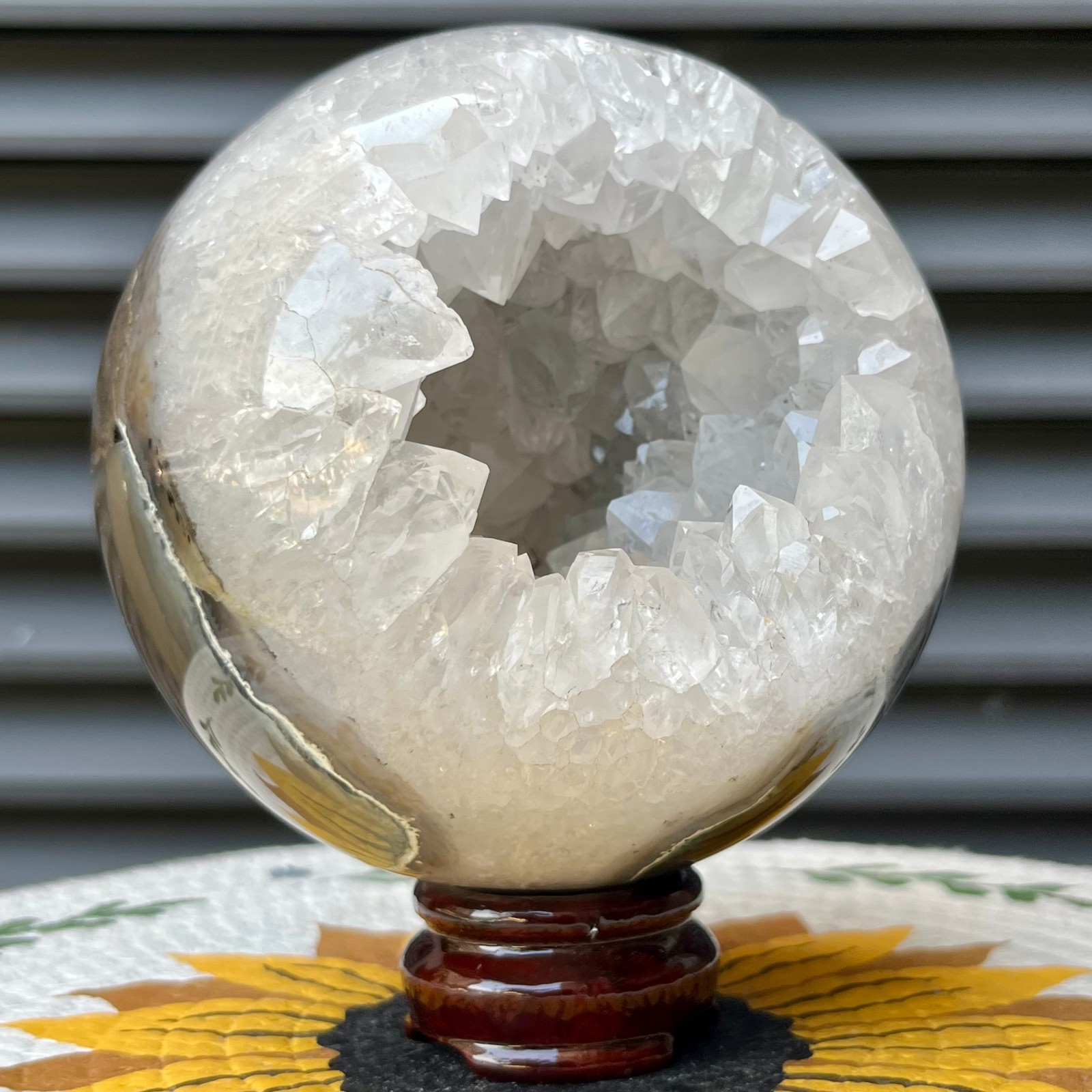 4 lb Natural White crystal Geode Sphere Crystal Druzy Ball Decor