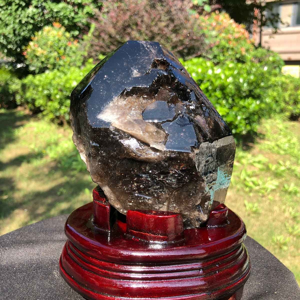 2030g Natural tea crystal specimen + pedestal MH2304