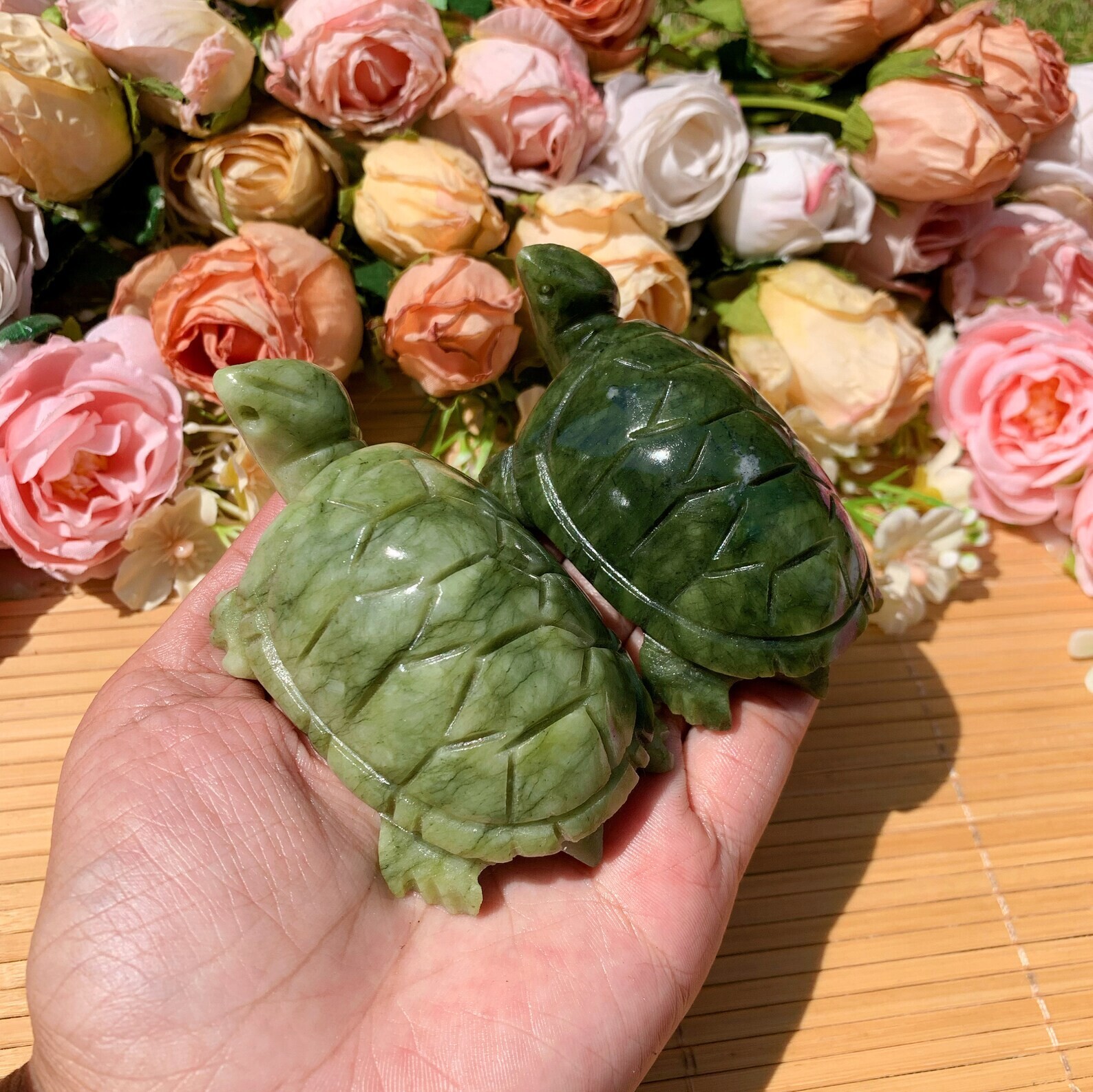 Nephrite Jade Turtle Crystal Carving Hand Carved Figurine Lucky Home Decor Gifts