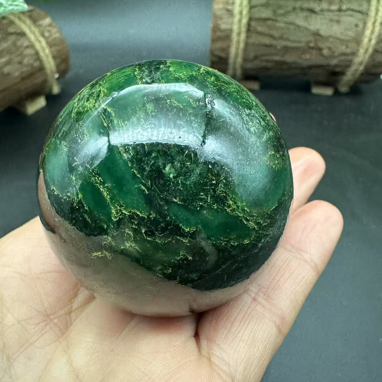 1pc Natural emerald Quartz Ball Crystal polished Sphere Healing energy gift 50mm