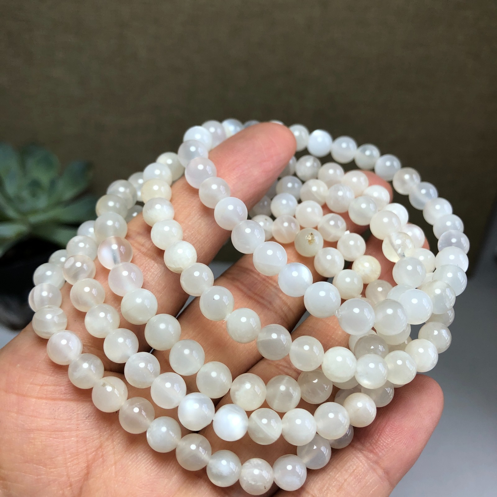 5Pcs Wholesal Natural White Moonlight Stone bracelets Crystal ball sphere 6mm