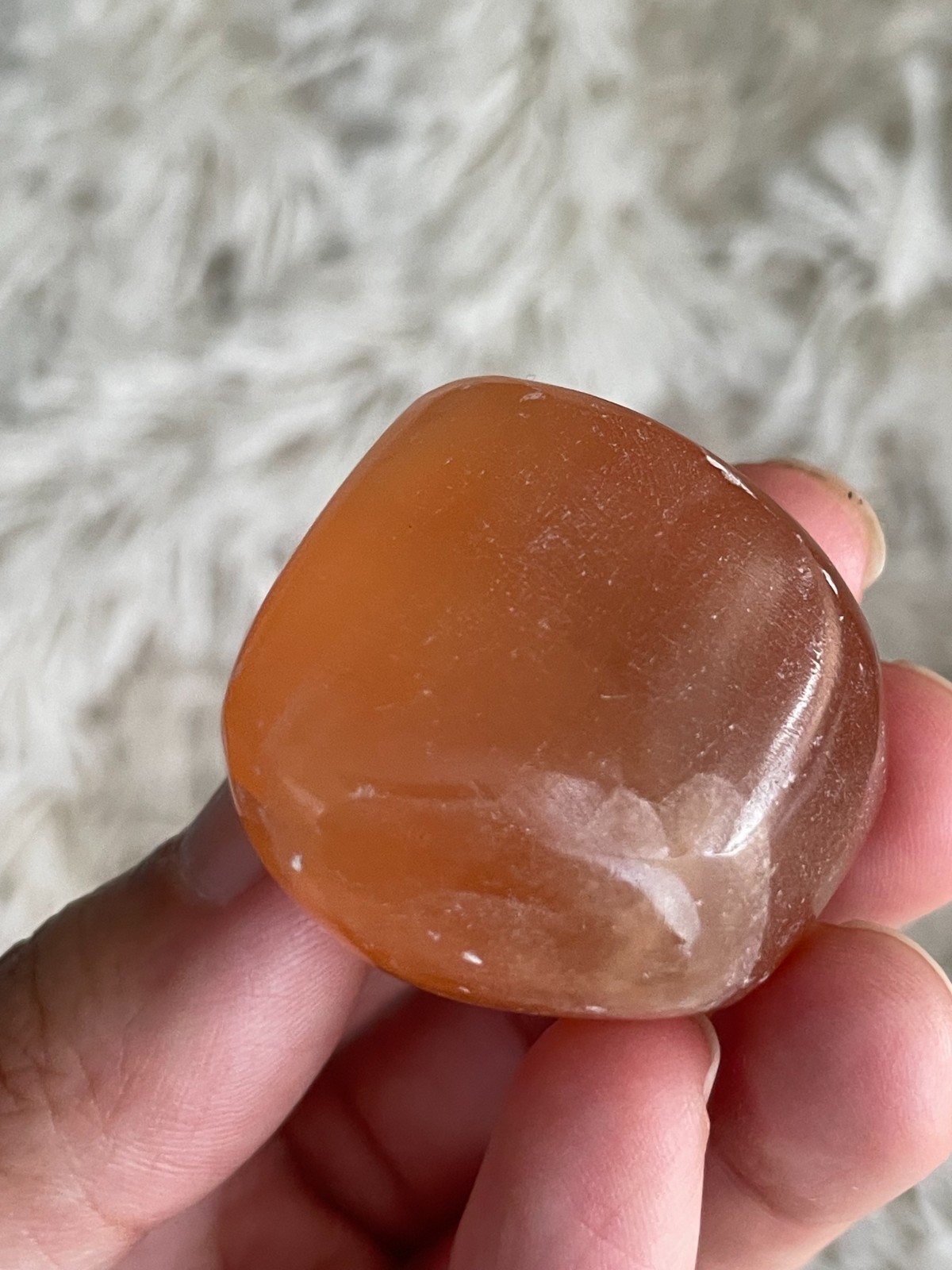 Honey Calcite Palmstone (x-small) / Tumble – 34 grams / 1.20 oz(HG)