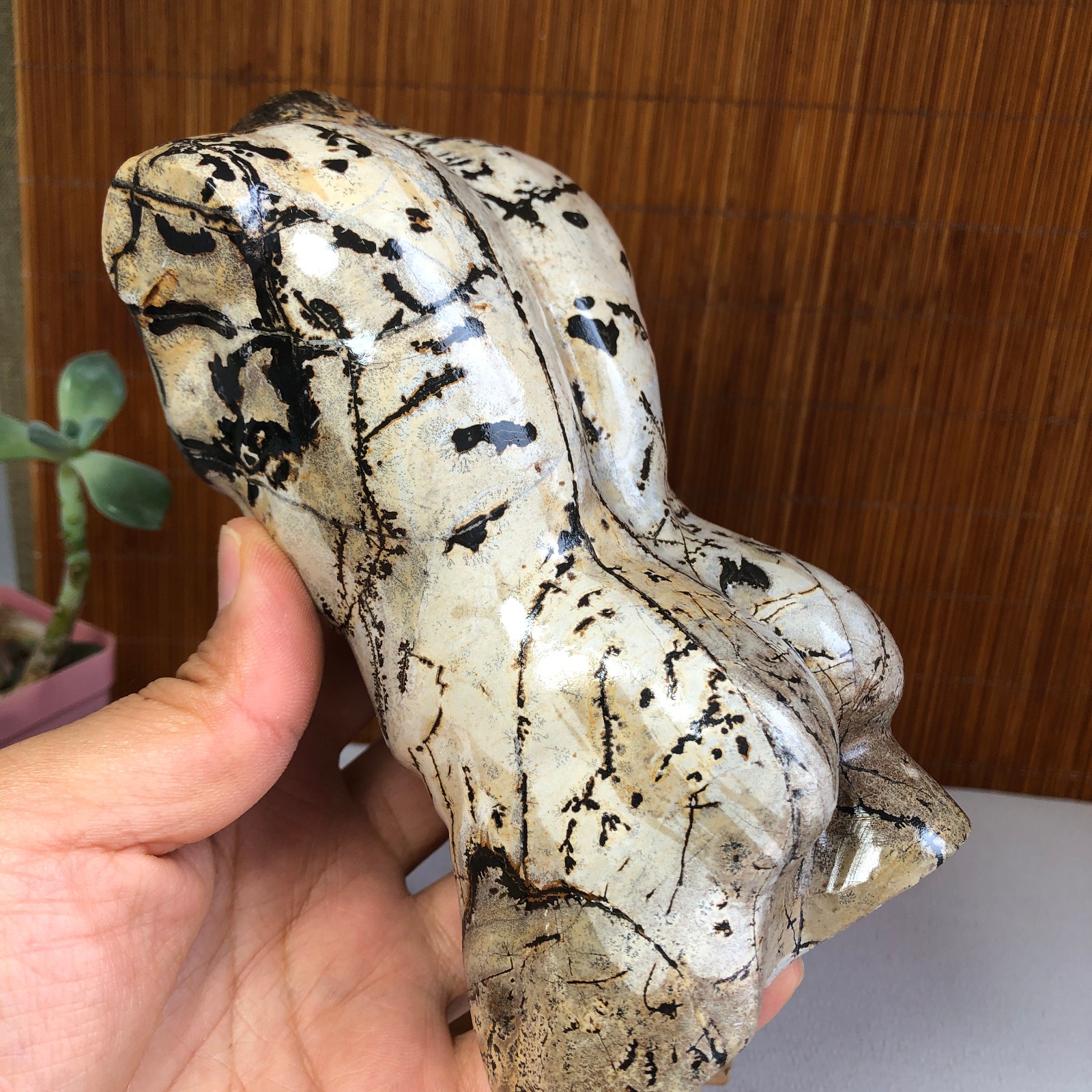 Rare Natural Traditional Chinese Painting Hand Carving male Model 1068g g8386