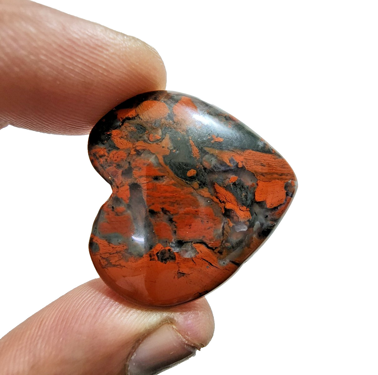 81 Crt Natural Blood Stone Crystal Heart Shape Chakra Stone Gemstone For Jewelry