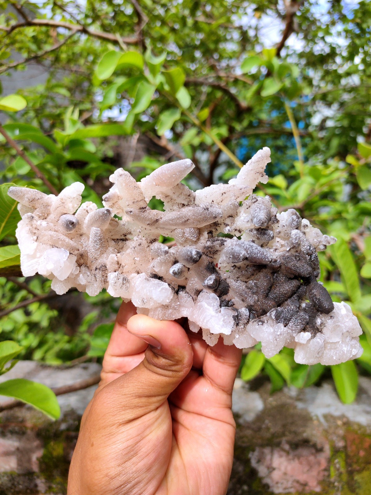 Pointed White and Black Calcite with Scolecite, Indian Minerals Stone