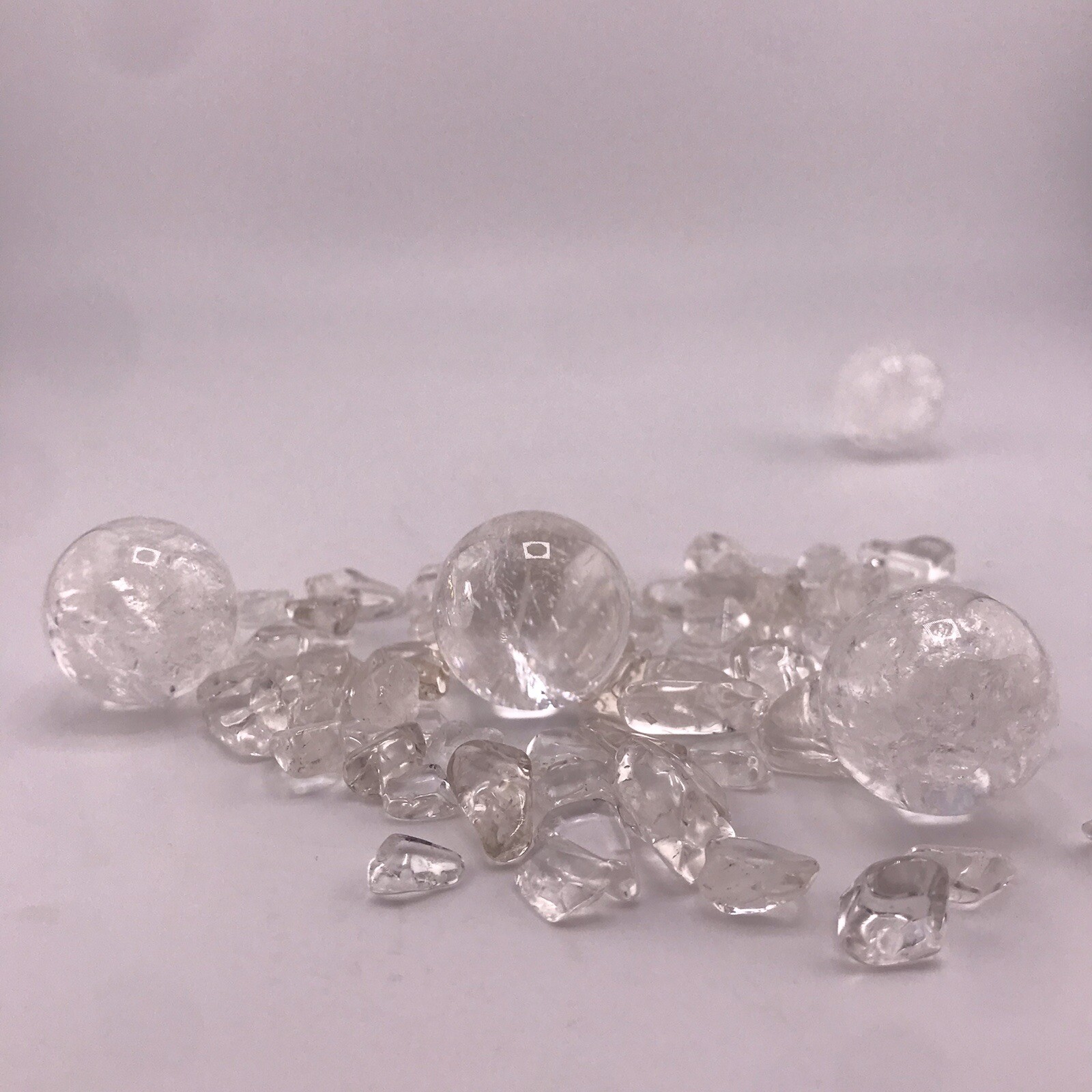 Clear Quartz Crystal Sphere Mineral Stone Fun Table decoration 24mm 1PCS