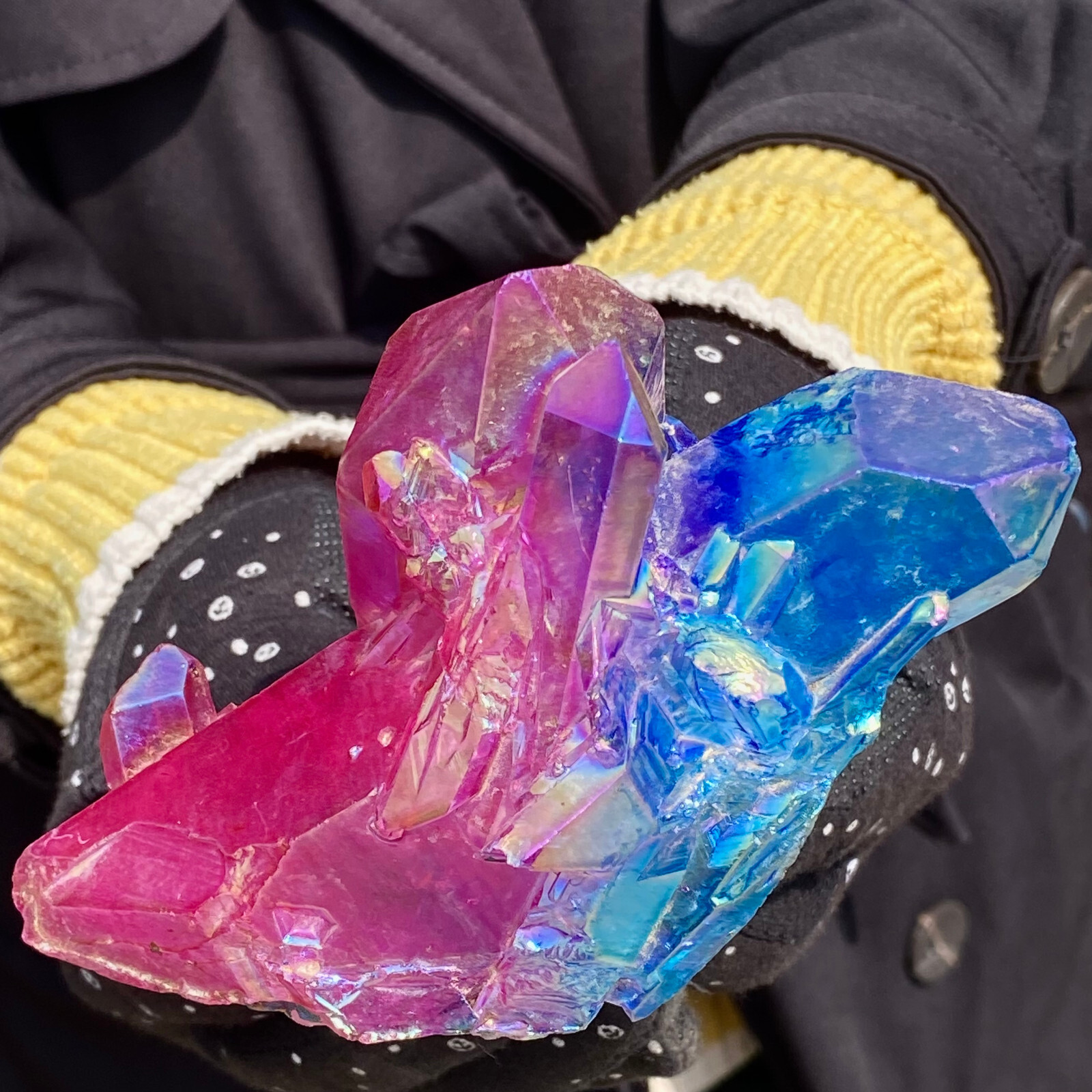 1.27LB Rainbow Titanium Quartz Crystal Treatment Cluster Decorative Gift