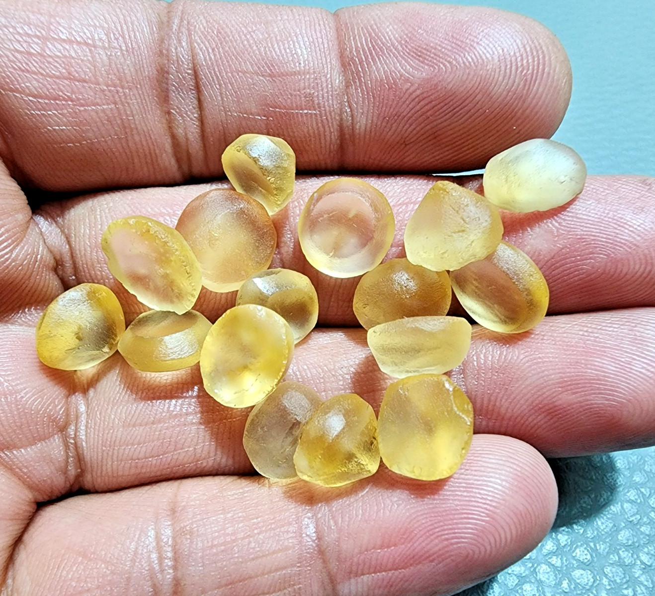 AAA+ Golden Citrine Topaz Without Cutting, 16Pcs Faceted Cabochon Gem 8-11MM