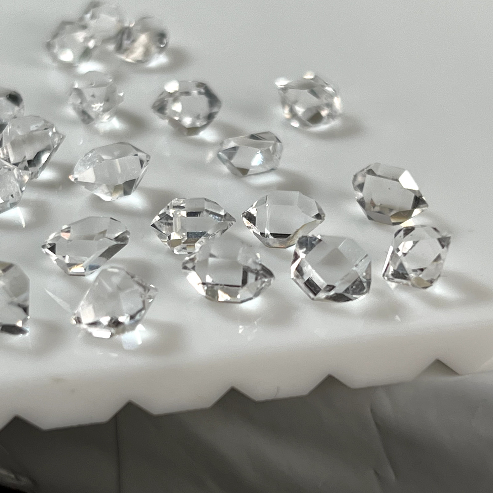 12 pcs Herkimer diamond crystals 7 mm to 9 mm