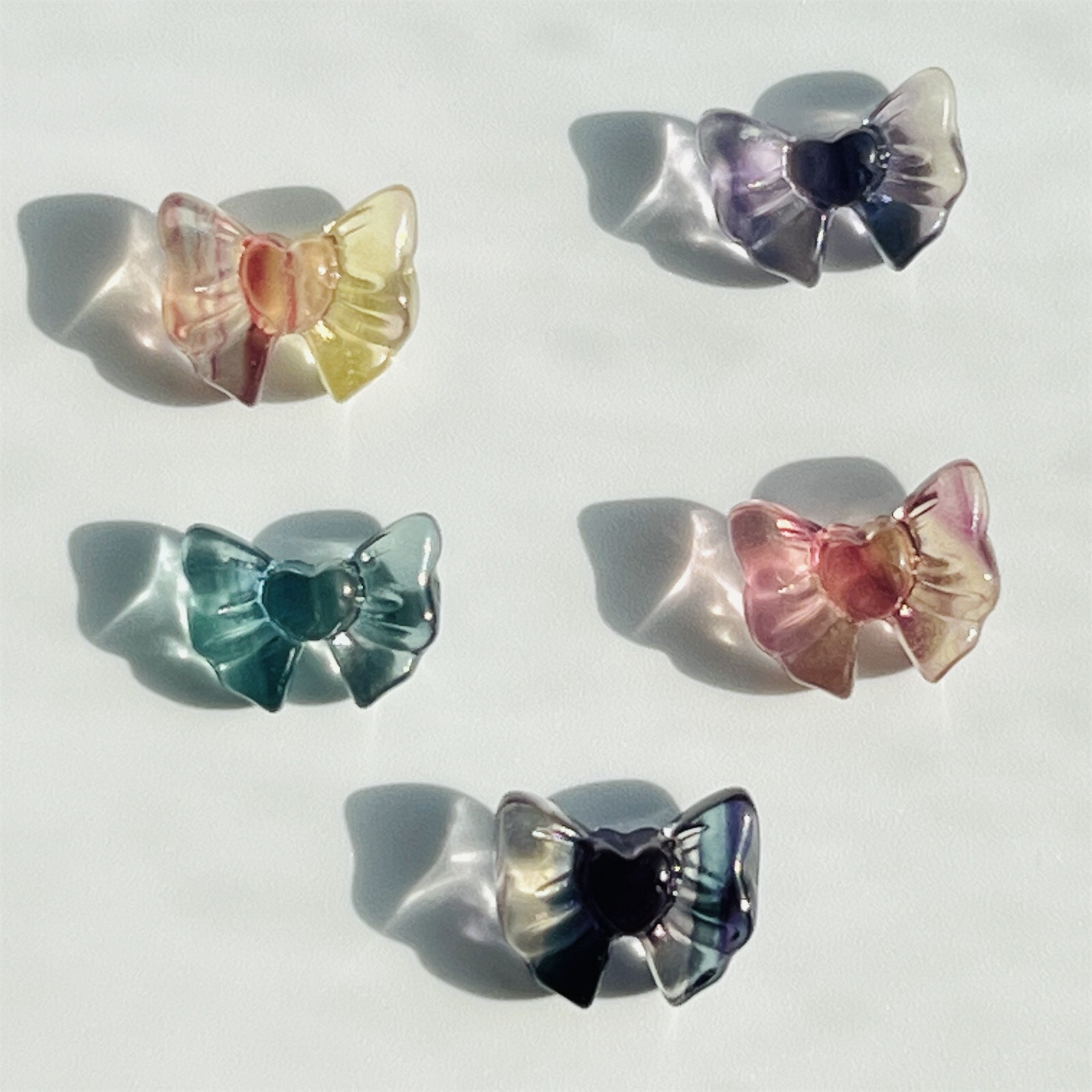 5pcs Natural Fluorite Mini love Bow tie skull Quartz Crystal Skull Gift healing