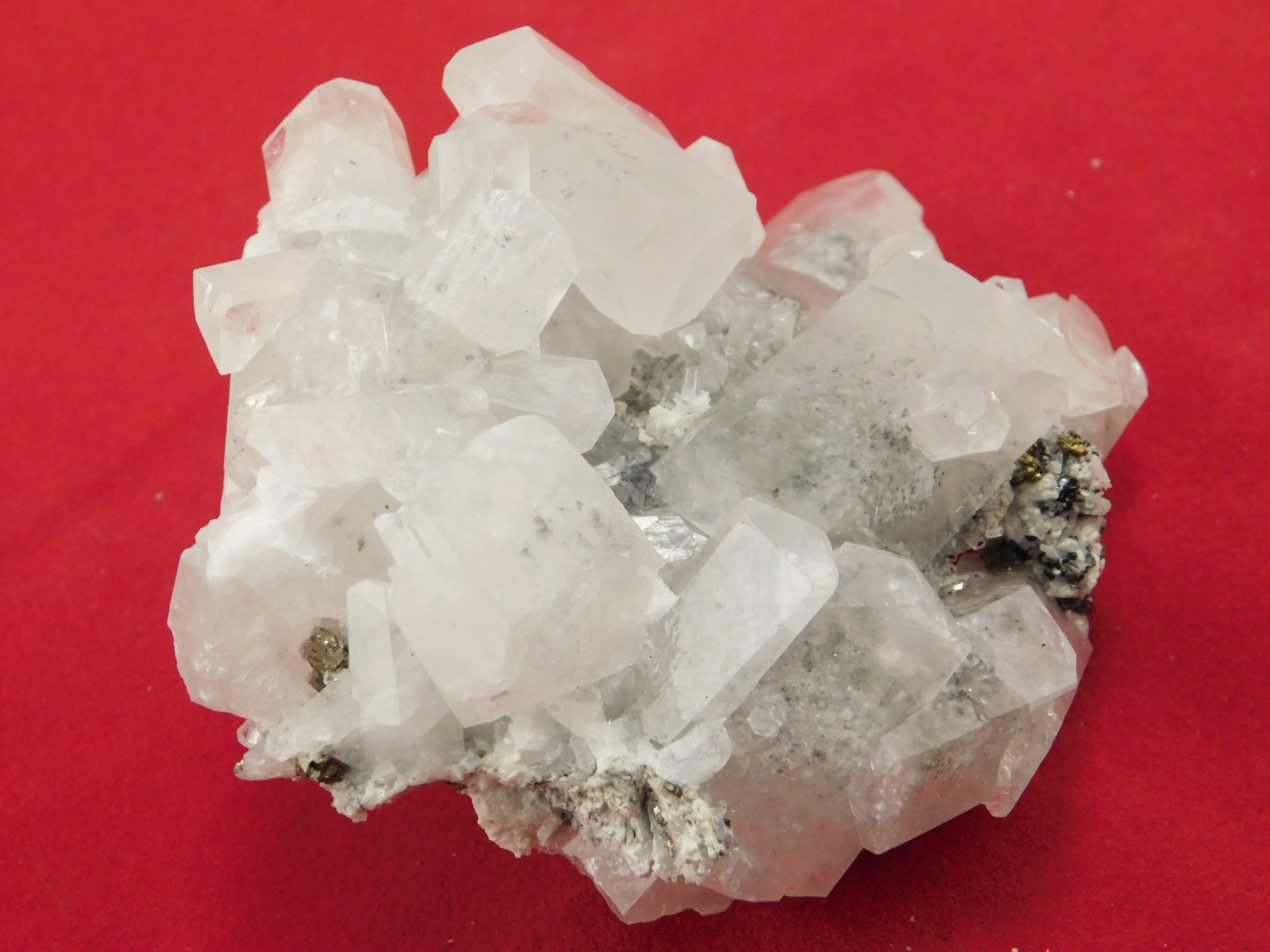 FLUORESCENT Calcite Crystal Cluster on Druzy PYRITE Peru 122gr