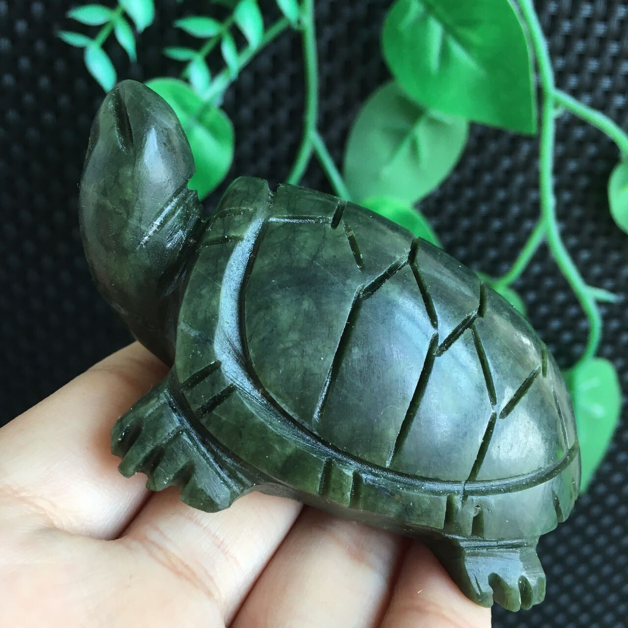 150g Green Jade Tortoise Carving Animal Stone Quartz Crystal Specimen Collection