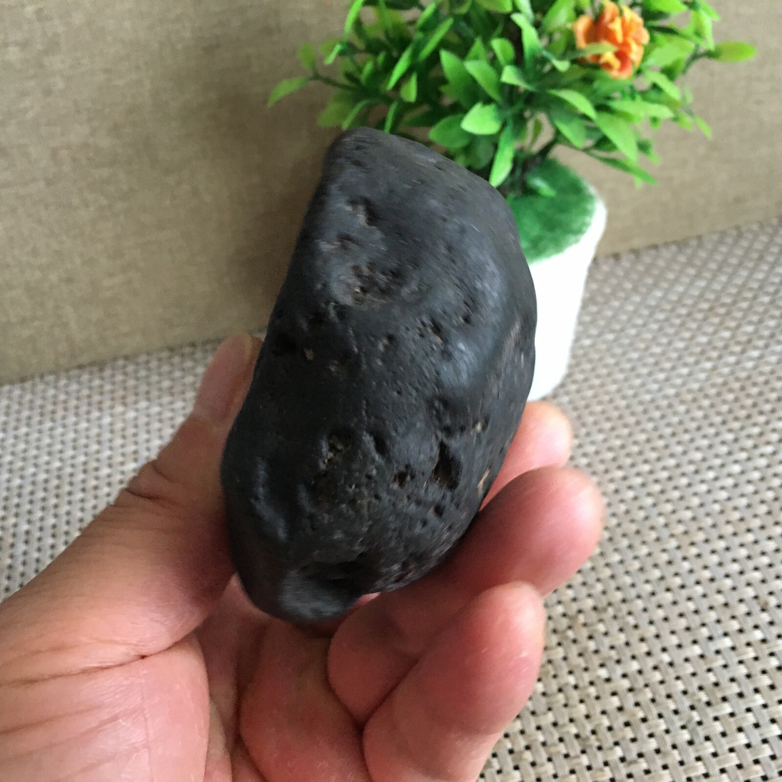 410g Natural Iron nickel Non-magnetic Meteorite Specimen from China