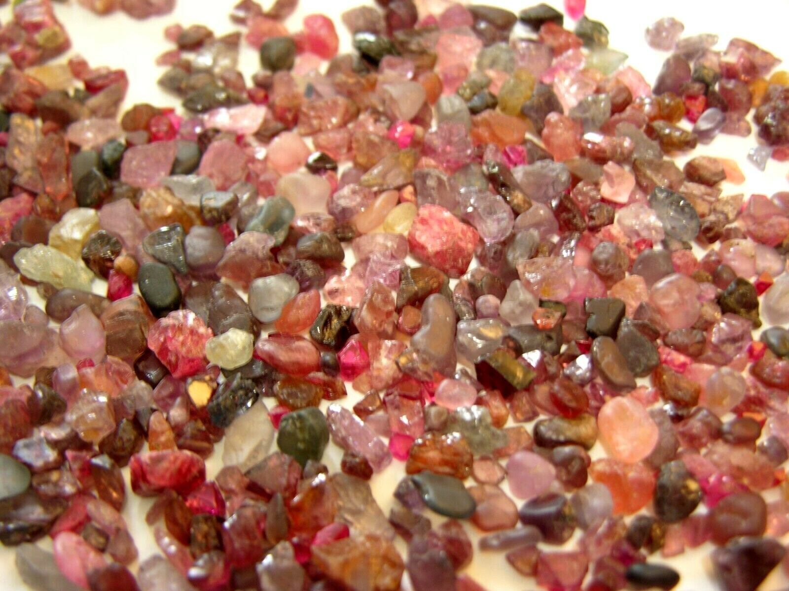 Spinel gem crystal mixed color grade Sri Lanka 4 carat lots 2-4 piece
