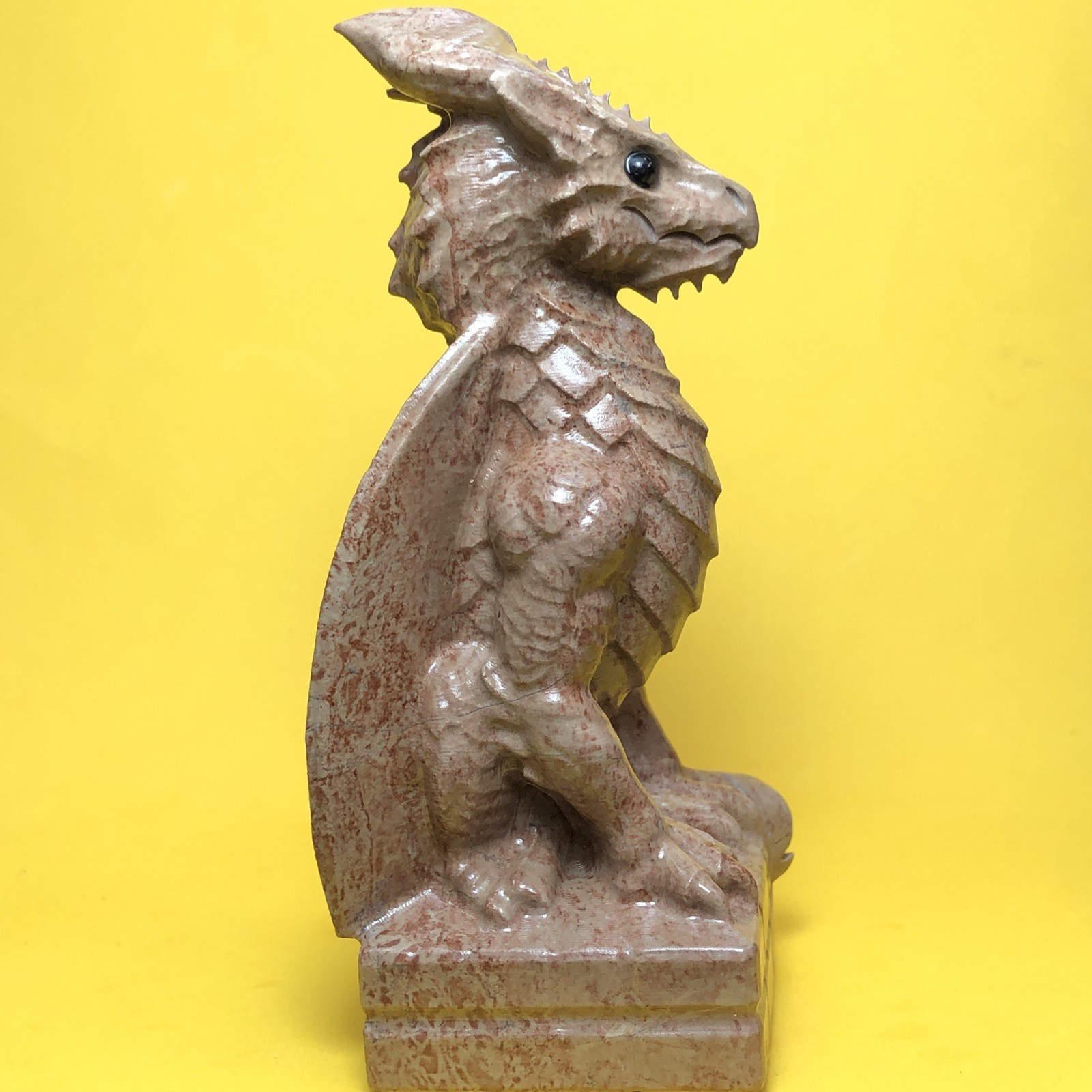 NATURAL CHINESE PAINTING STONE CRYSTAL QUARTZ MINERAL SPECIMEN CARVED DRAGON. GH