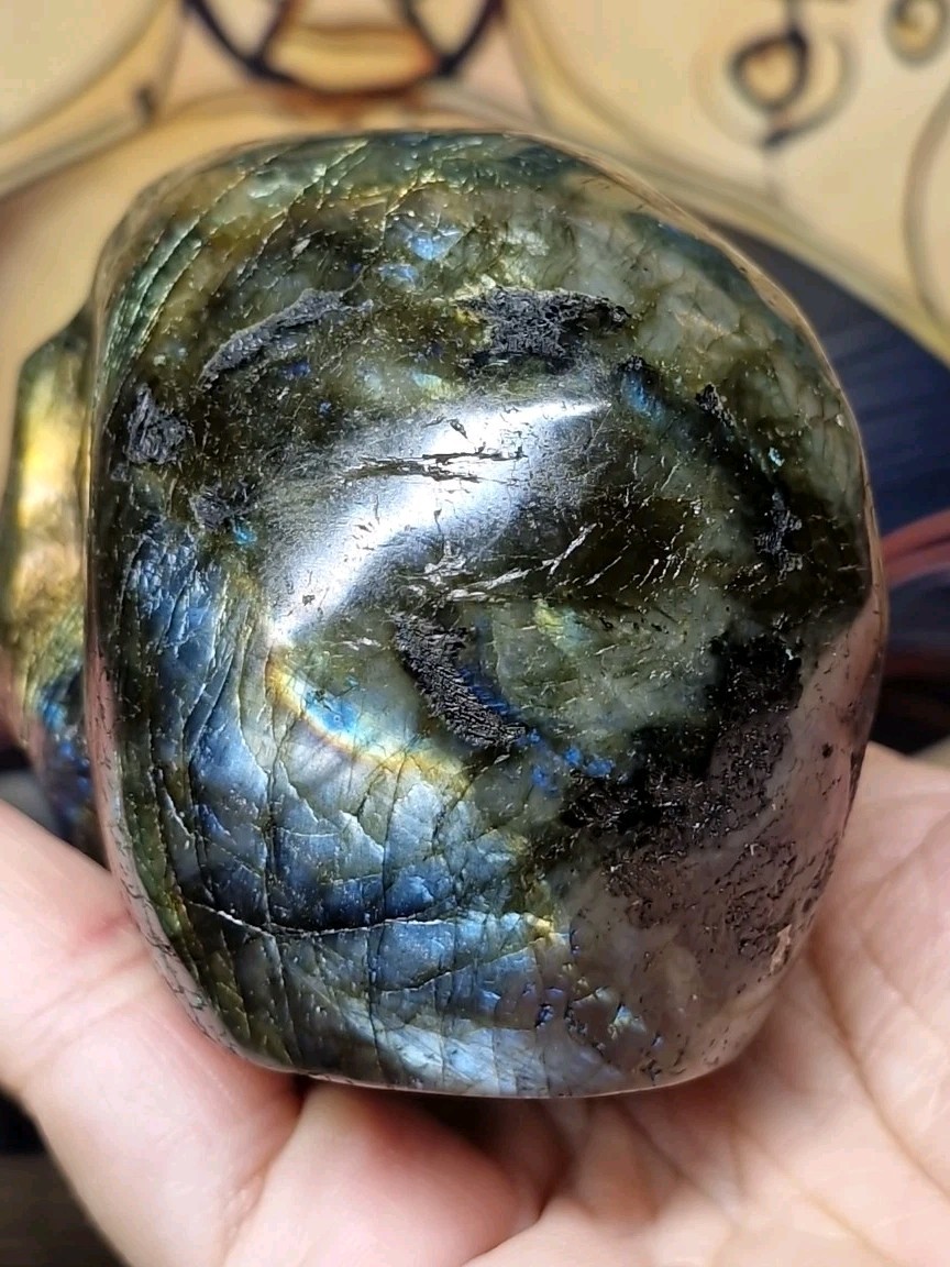Dark Green Labradorite Crystal Human Skull Carving 84x62mm 436g
