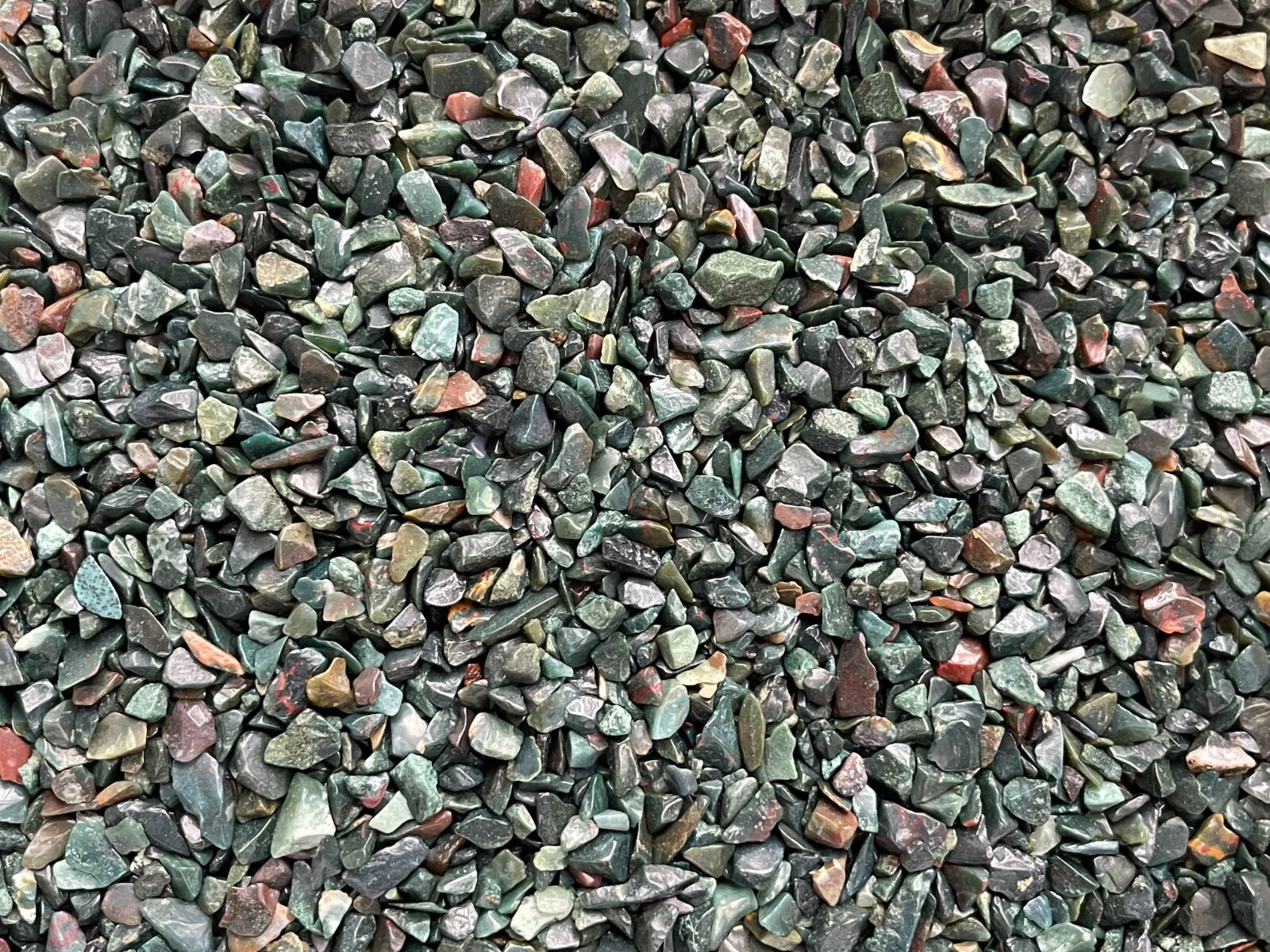 Grade A++ Bloodstone Semi Tumbled Gemstone Mini Chips 5 – 8mm,Wholesale Bulk Lot