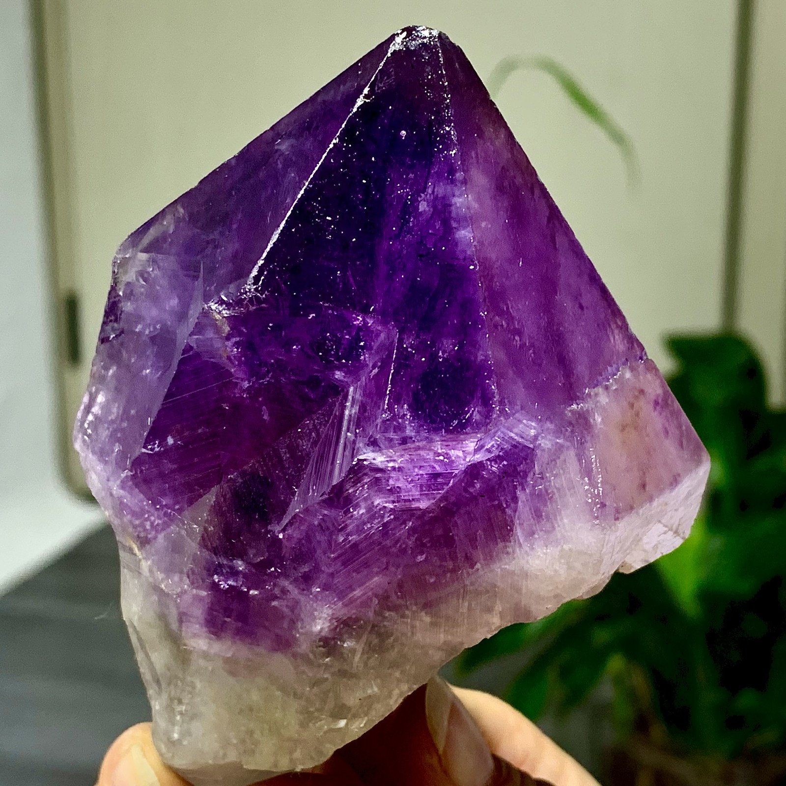 323G Natural Amethyst Quartz Crystal Single-End Terminated Wand Point Healing