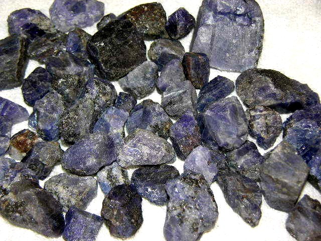 Tanzanite crystal all natural mixed grade 10-45mm 1/4 pound lots 4-15 piece