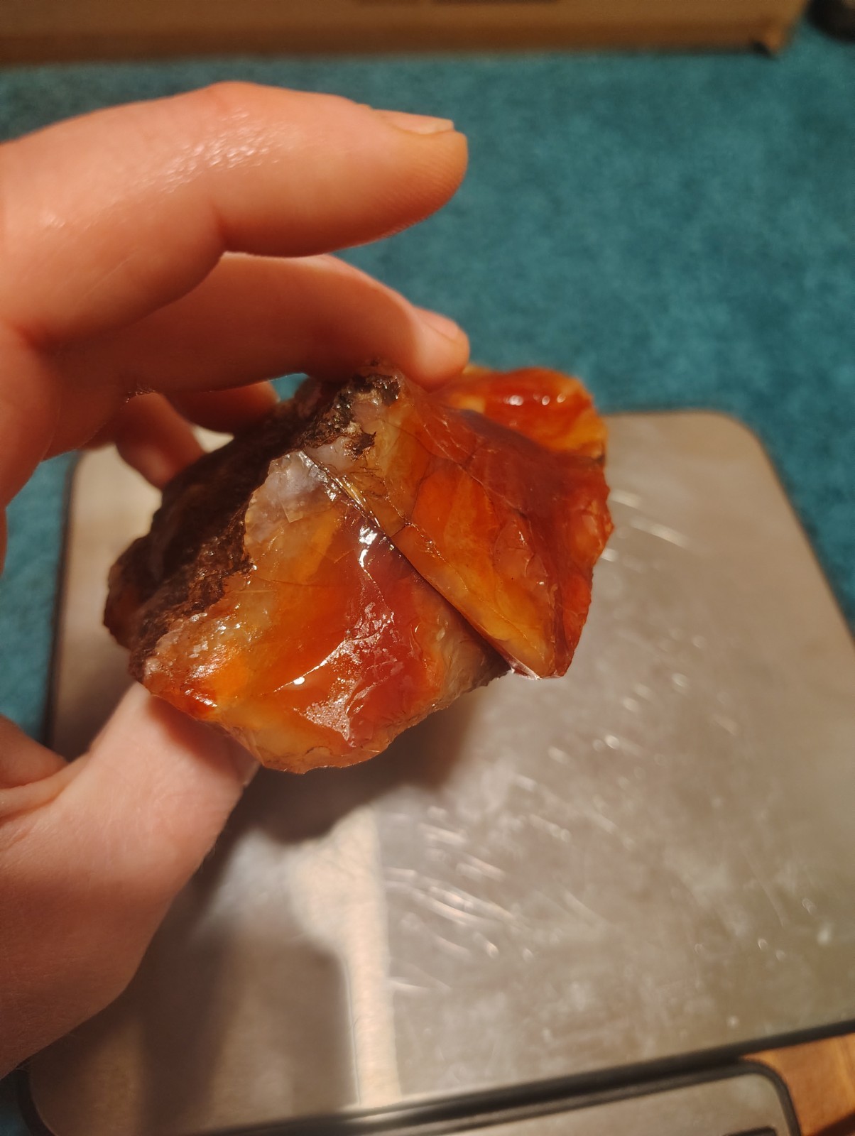 Uncut Oregon carnelian agate, Beautiful red, multi-color, 100% Natural specimen.