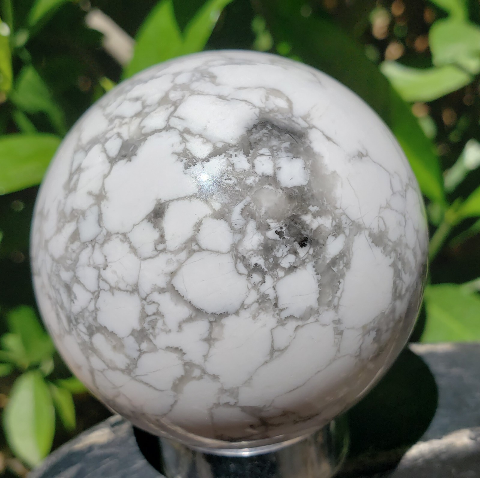 2.28″ Howlite Quartz Crystal Sphere Orb Ball, 300g or 10.6 oz