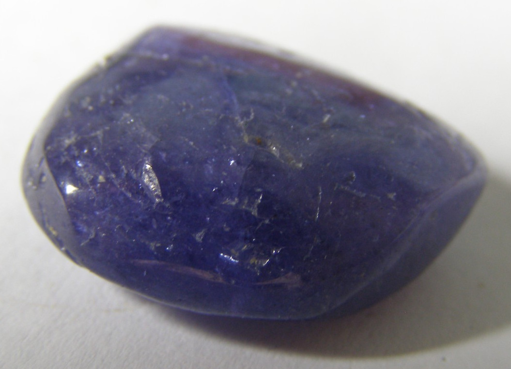 SMALL HIGH QUALITY TANZANITE TUMBLESTONE 2.1 x 1.8 cms 5.77 gms